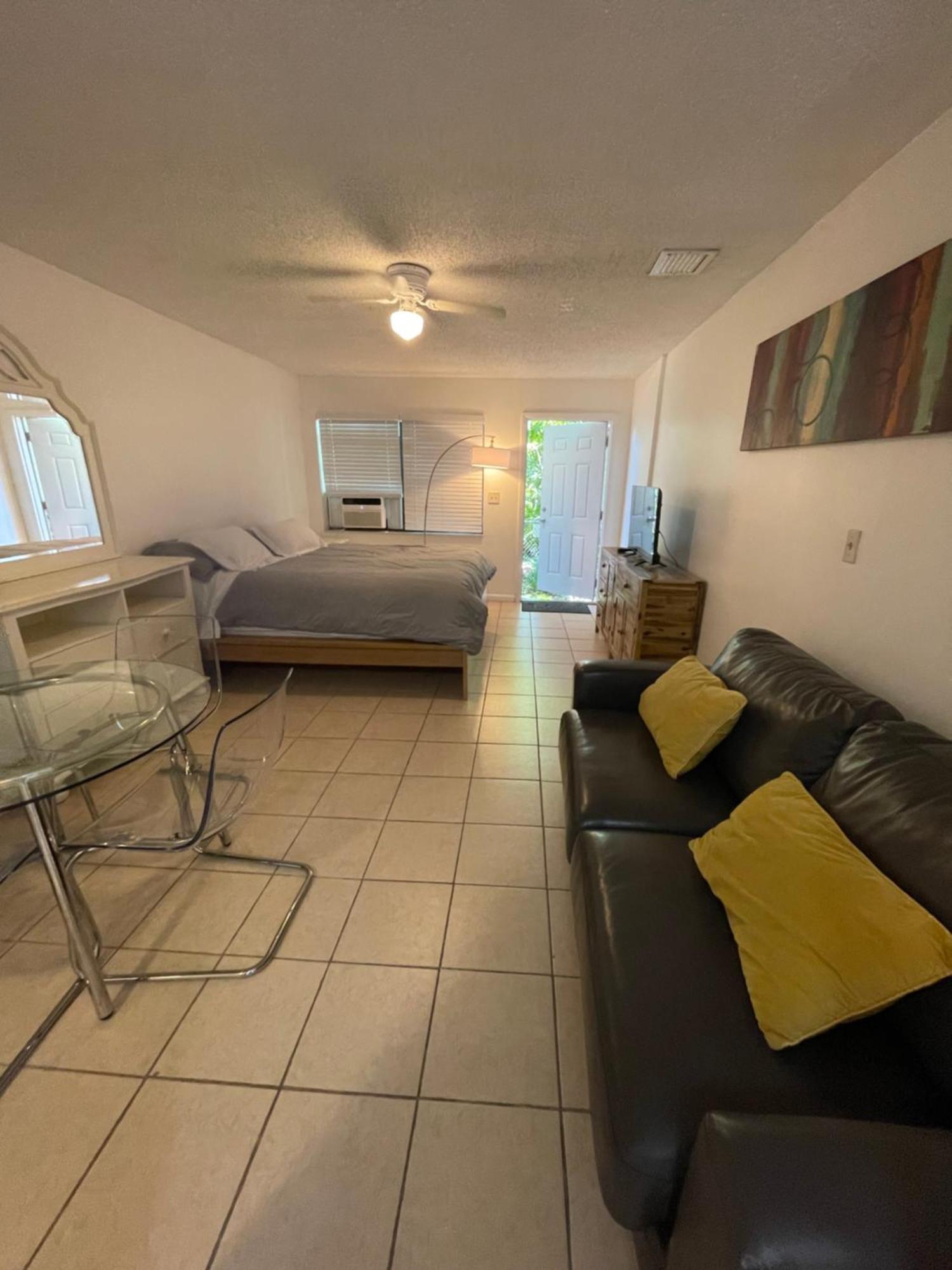 Cozy Downtown Apartments On Water Fort Lauderdale Exterior photo