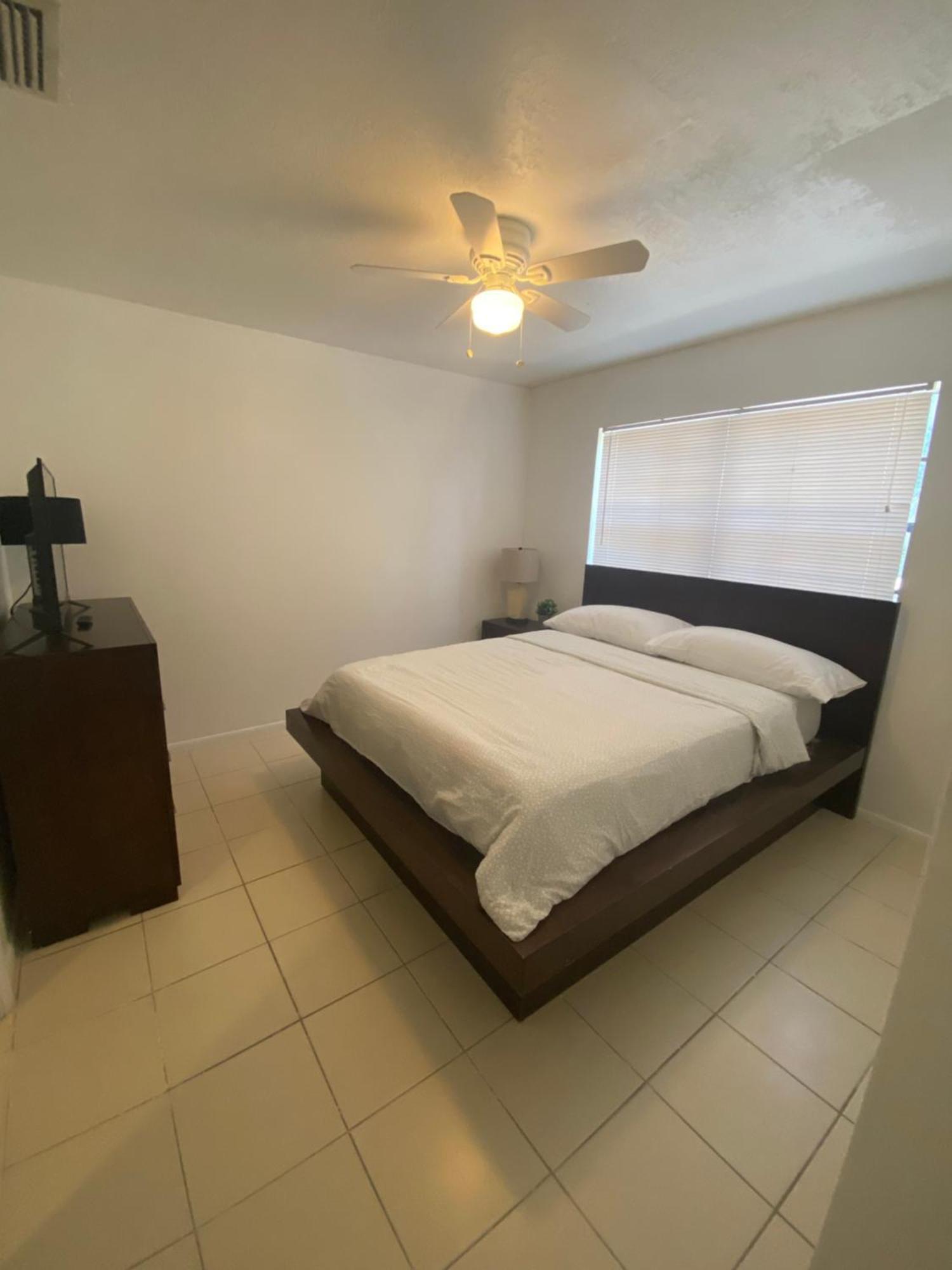 Cozy Downtown Apartments On Water Fort Lauderdale Exterior photo