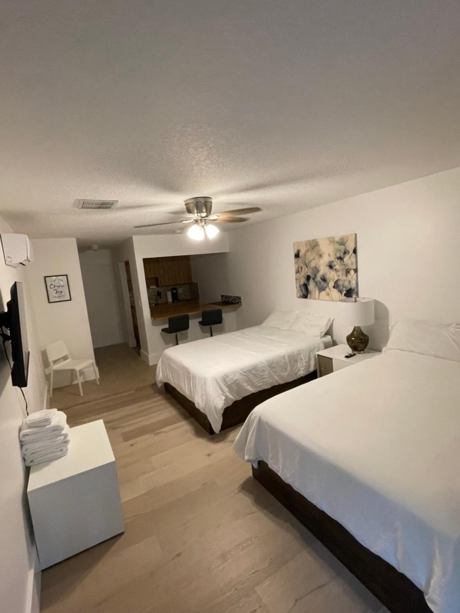 Cozy Downtown Apartments On Water Fort Lauderdale Exterior photo